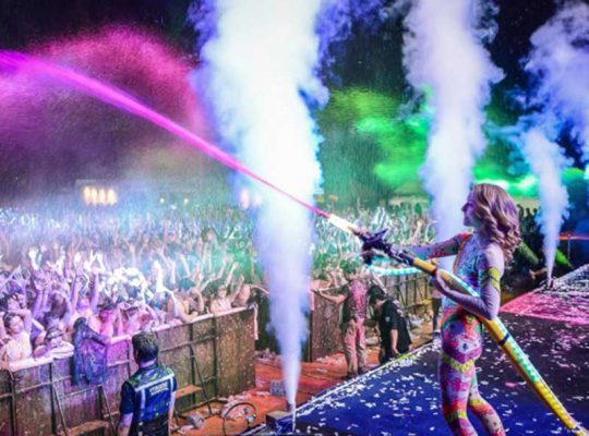 Permolit dunyaca unlu life in color festivali permolit boya sponsorlugu ile gerceklestirildi