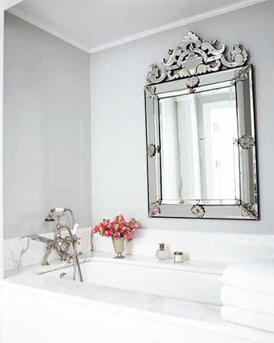 Venedik tarzı banyo aynası