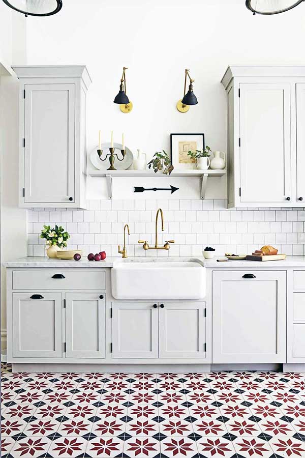 Klasik Beyaz Mutfak Tasarımı