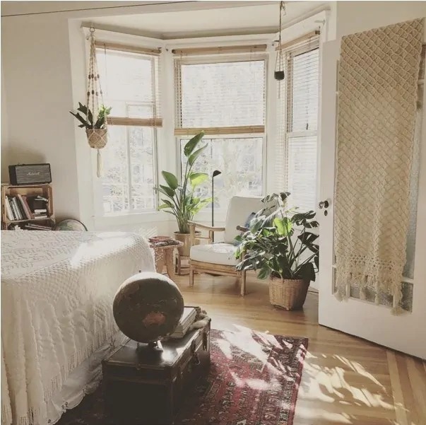 Geniş Pencereli Odalar