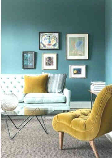 aquamarine rengini, pembe konfeti veya limon sarısı gibi pastel renklerle kombinlemek