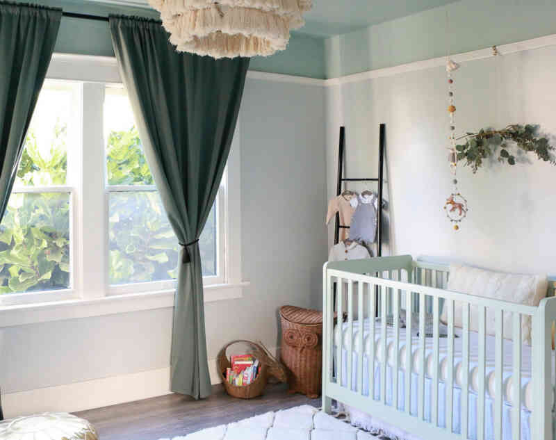 Duvar kağıdı yerine desenli rulo ile dekoratif boyama yapın