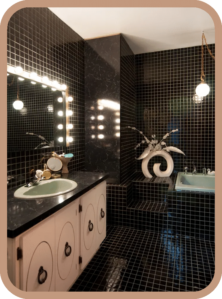 Zeminden Tavana Siyah Karolu Banyo